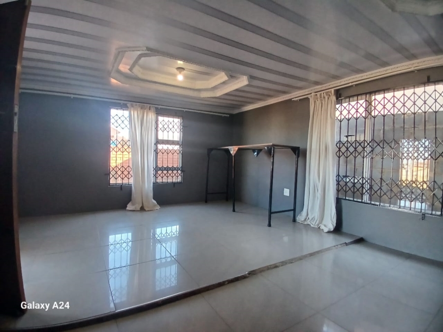 3 Bedroom Property for Sale in Scenery Park Eastern Cape